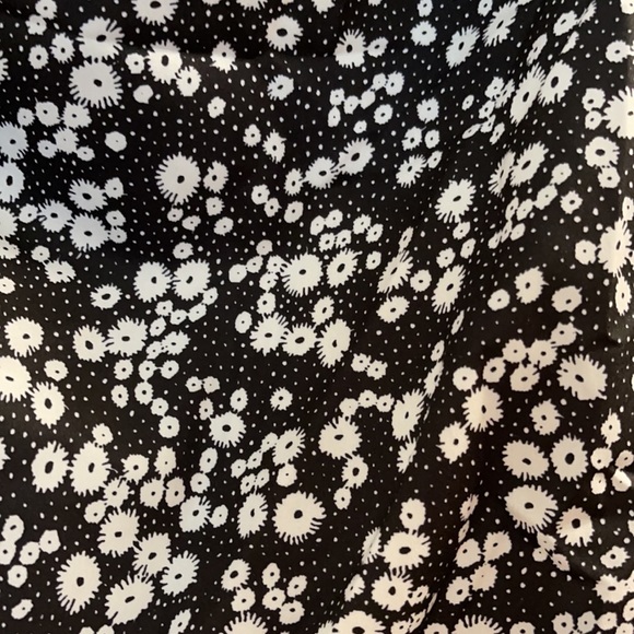 NEW - Floral Print Drawstring Split Thigh Skirt - Picture 3 of 9